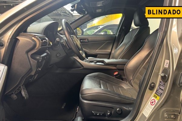 LEXUS IS250 F-SPORT 2.5 V6 24V GASOLINA 4P AUTOMÁTICO 2013/2014